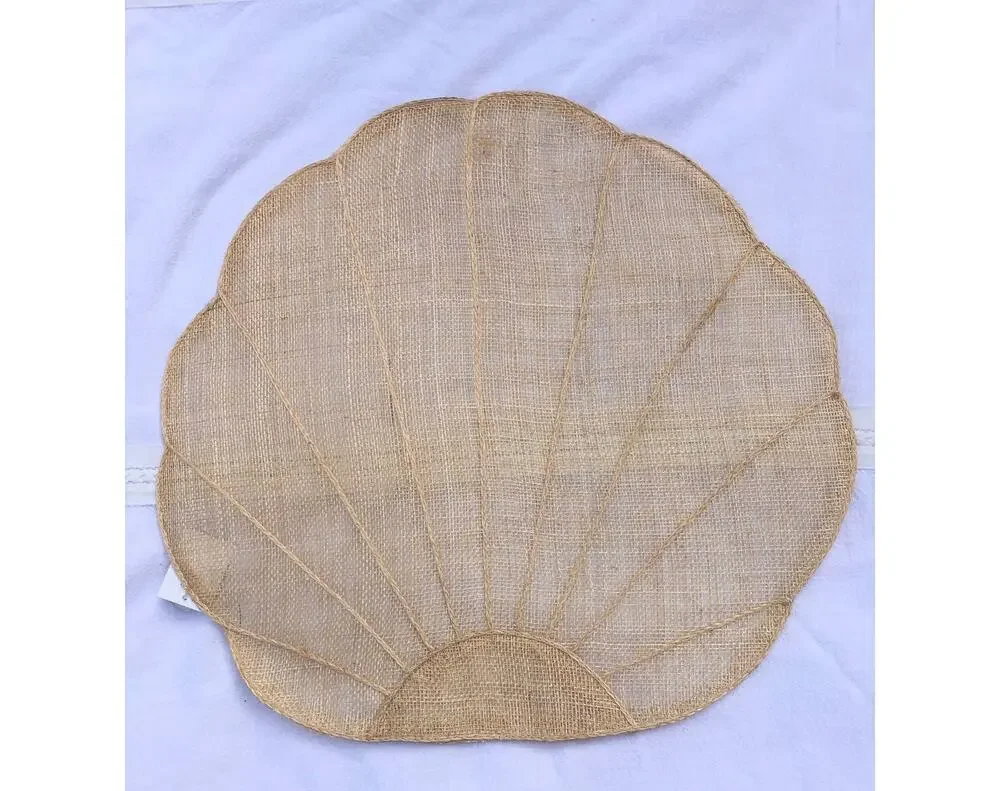 VINTAGE WOVEN SEASHELL PLACE MATS (4) 15.5  X 16